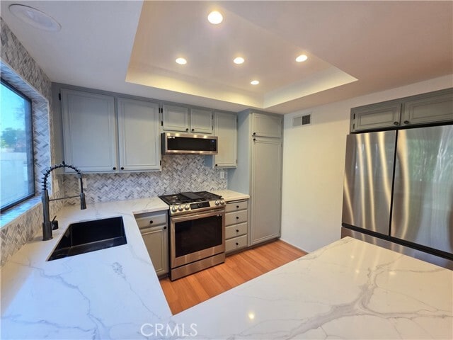 Building Photo - 13963 Riverside Dr