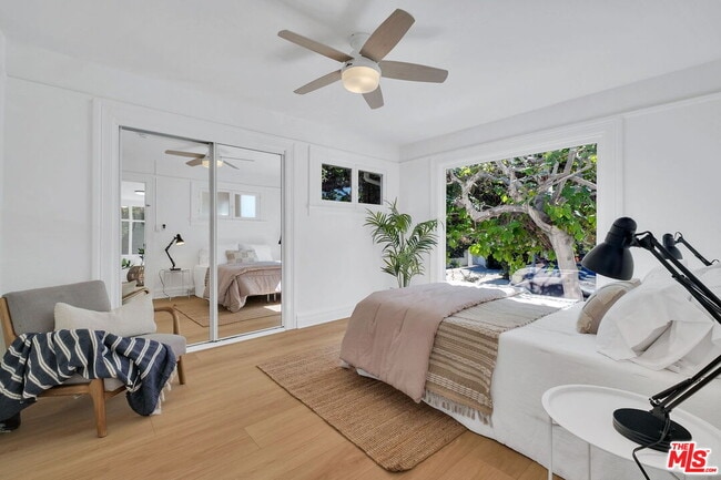 Photo - 2821 2nd St