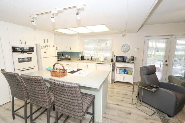 Photo - 209 Marisma Way