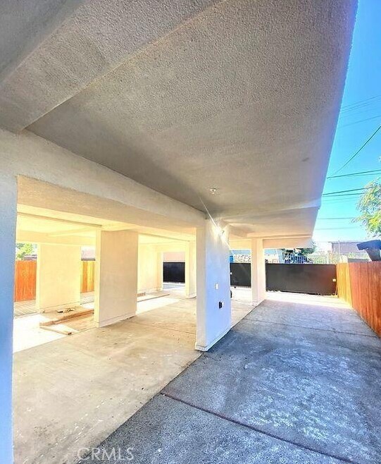 Photo - 1130 E 28th St