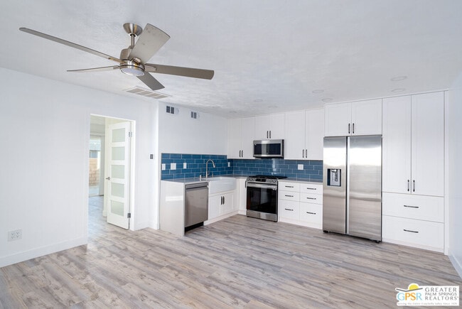 Photo - 1589 Sunflower Ct N