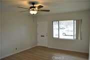 Photo - 6 W Cypress Ave