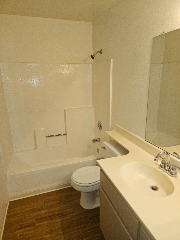 Photo - 1141 Persimmon Ave Unit 13