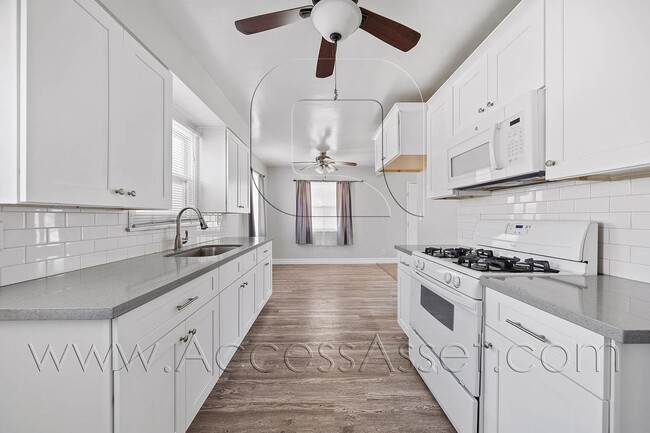 Photo - 2840 N F St