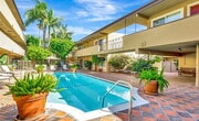 Photo - Best Location! Beautiful, newly remodeled ... Apartment