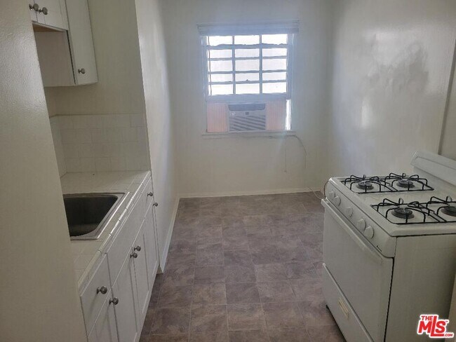 Photo - 8551 Holloway Dr Unit 8553#1