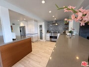 Photo - 200 Larsson St