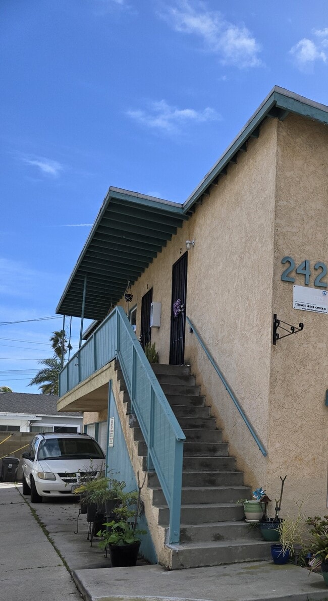 Photo - 242 Glendora Ave Apartments Unit 4