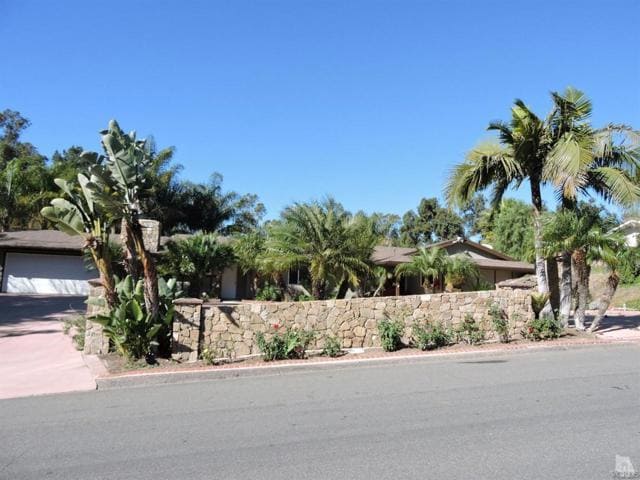 Photo - 1891 Ramona Dr