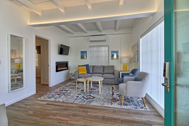 Photo - 1078 Seaward- MFR Unit 1