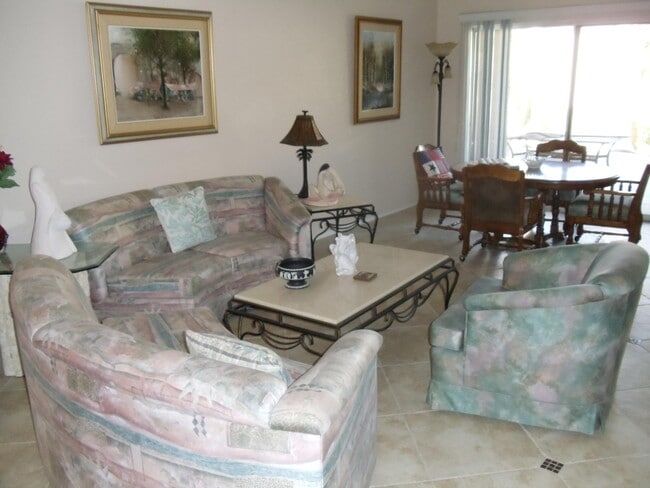 Photo - 48540 Via Amistad