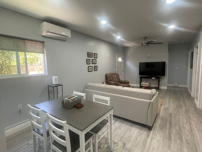 Photo - 10626 Louisa Dr
