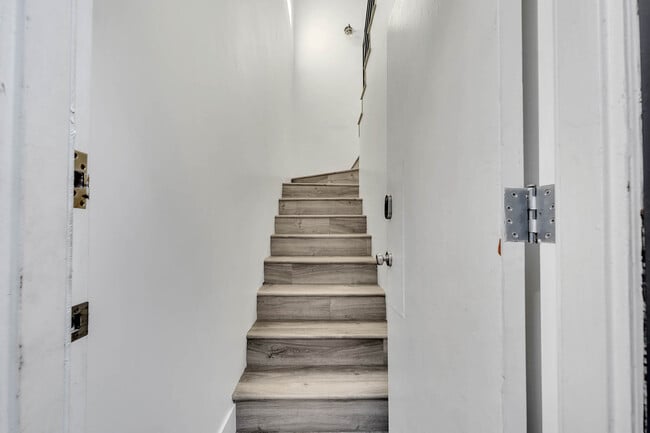 Photo - 24 20th Ave Unit Loft
