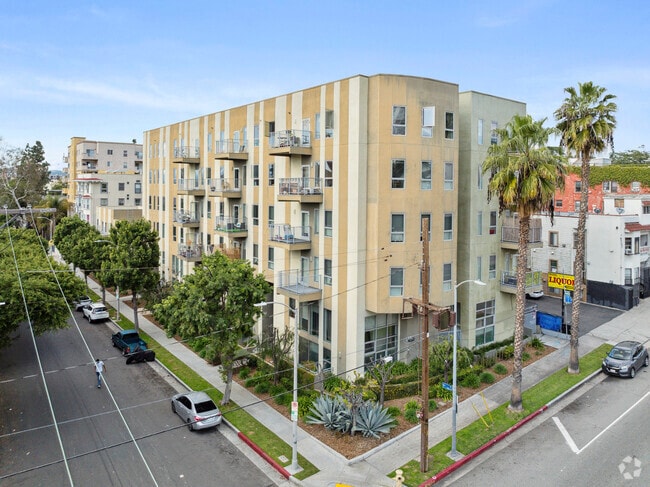 Street View - Bixel at Fifth