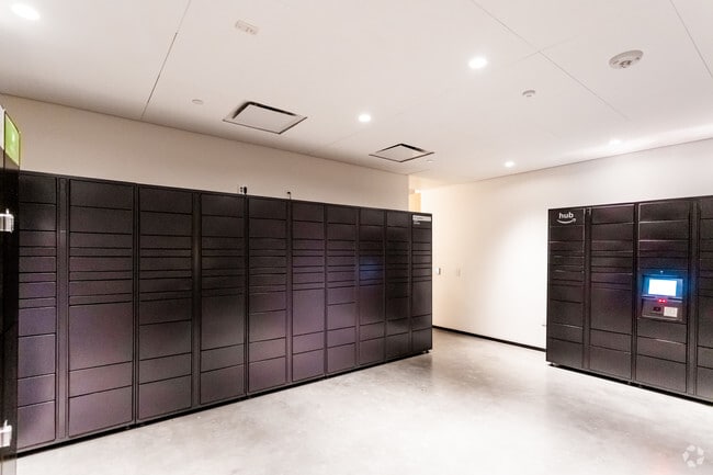 Parcel Room - El Centro Apartments and Bungalows