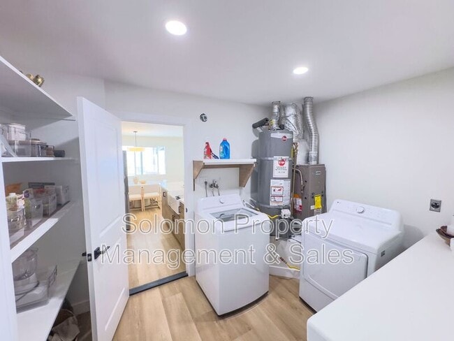 Photo - 3564 Thunder Dr