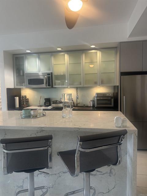 Building Photo - 575 Sixth Ave Unit 905