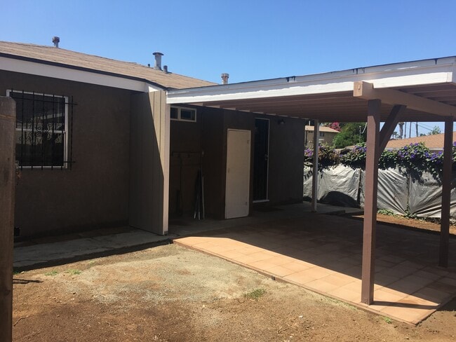 Photo - 1449 E 1st St