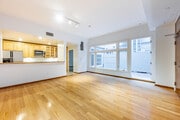 1BR, 1BA - 978SF - LIVING/DINING ROOM - Spring Arcade Building