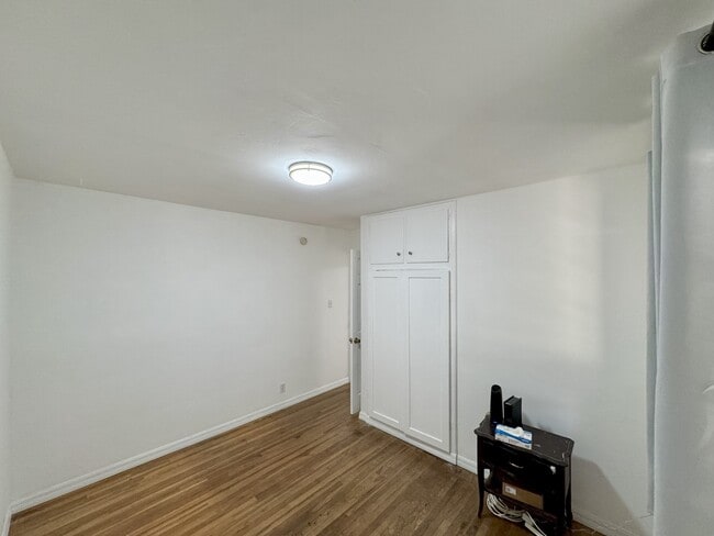 Bedroom 3 - 9548 Claymore St