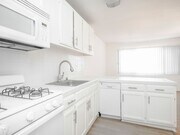 Photo - 5725-29 Vineland Ave Apartments