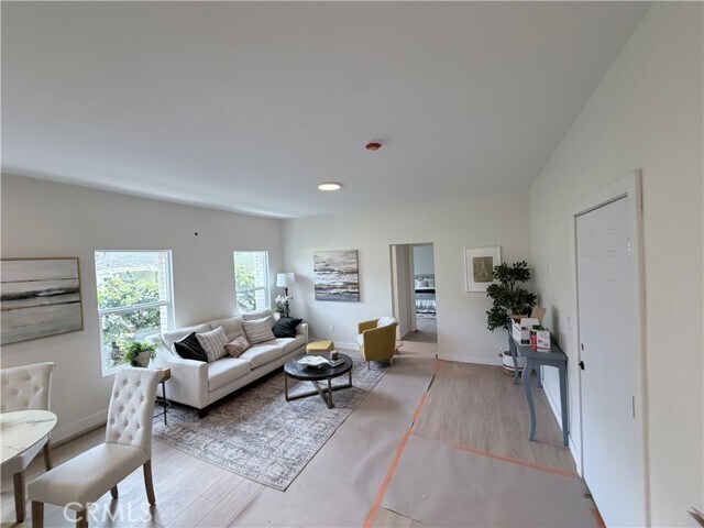 Photo - 125 W Chestnut St Unit 101