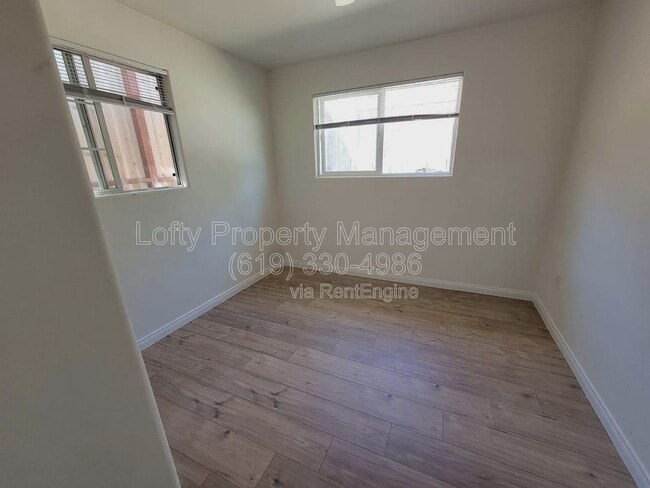 Photo - 210 Goetting Way