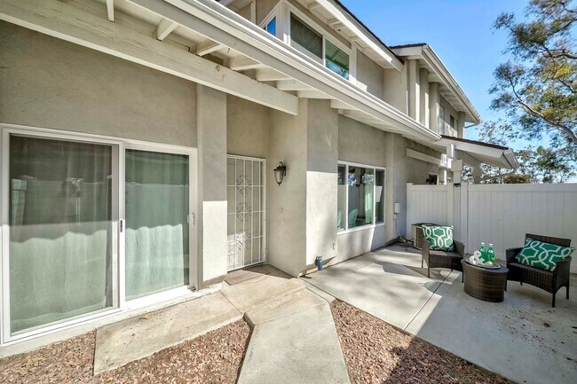 Photo - 2422 Coventry Cir