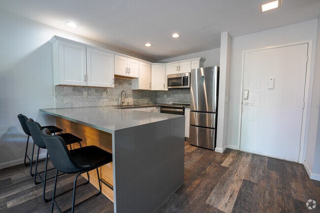 Building Photo - 77805 California Dr Unit A11 Rental