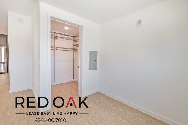 Photo - 11405 Chandler Blvd Unit 306