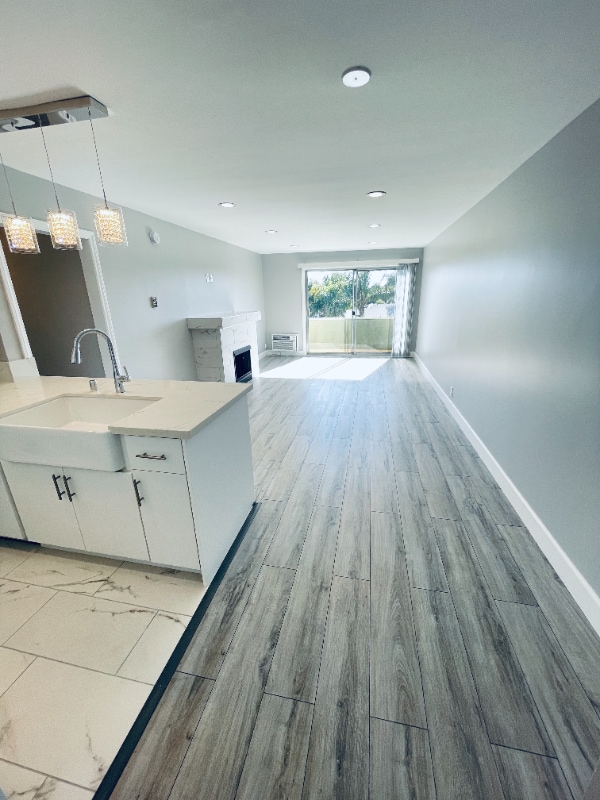 Photo - 2414 S Barrington Ave Apartment Unit 311