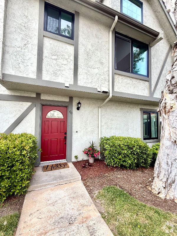 Building Photo - 633 13th St Rental