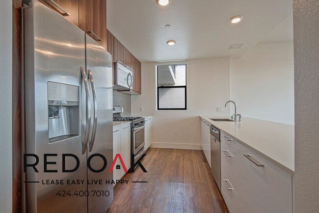 Photo - 5727 La Mirada Ave Condo Unit 403