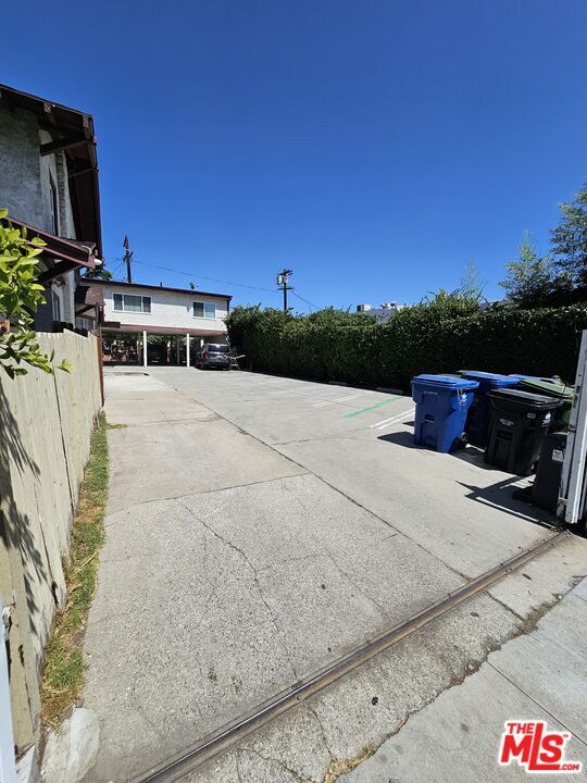 Photo - 1822 S Oxford Ave