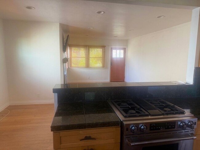 Photo - AWESOME 3 BEDROOM 2 BATH BEACH HOUSE