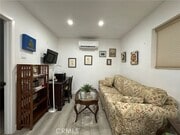 Photo - 20446 Lanark St