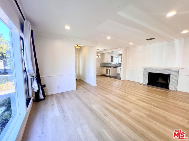 Photo - 7311 Dunfield Ave