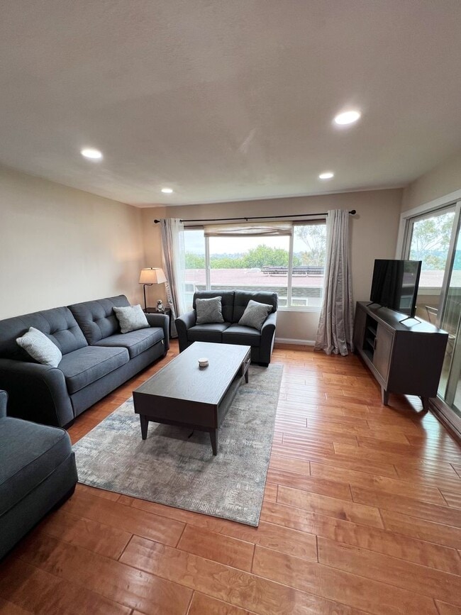 Photo - Furnished - 2 Bed/1.5 Bath Townhome ~ Beautifully Maintained!