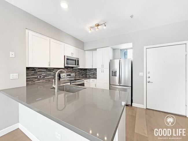 Photo - Sleek 1B/1BA Condo in the Heart of Marina District with A/C, In-Unit W/D & Reserved Parking! Unit 319