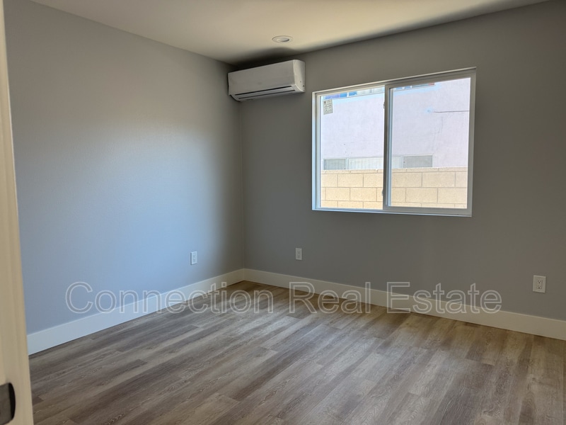 Photo - 641 Ward St Unit 5