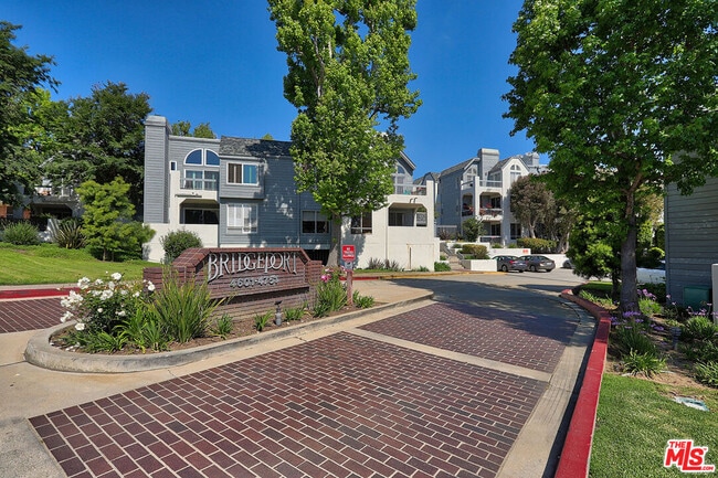 Building Photo - 4643 E 4th St Unit 22