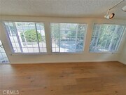 Photo - 1827 Oakwood Ave