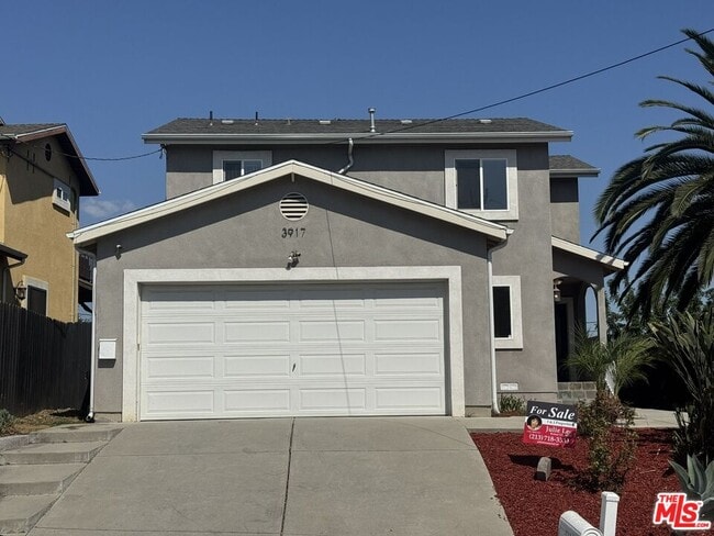 Photo - 3917 Dwiggins St
