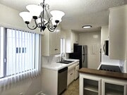 Photo - 1830 Greenfield Ave Apartments Unit 15