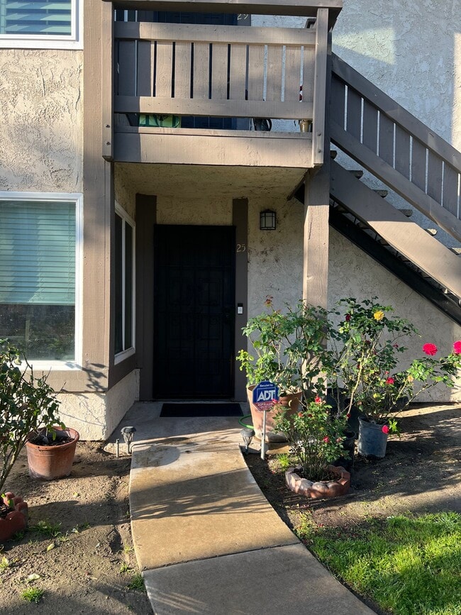 Photo - 1150 S Meadow Ln