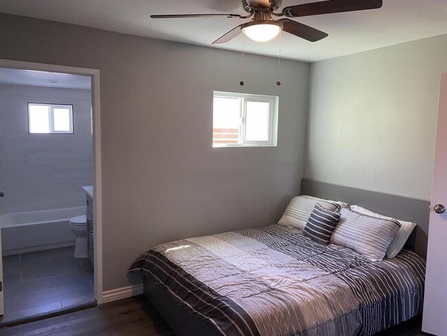 Photo - 5105 Bellvale Ave