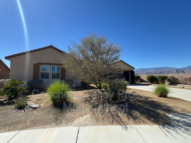 Photo - 74049 Kingston Ct W