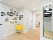 Photo - 811 N Detroit St