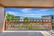 Photo - 2940 Lawrence St