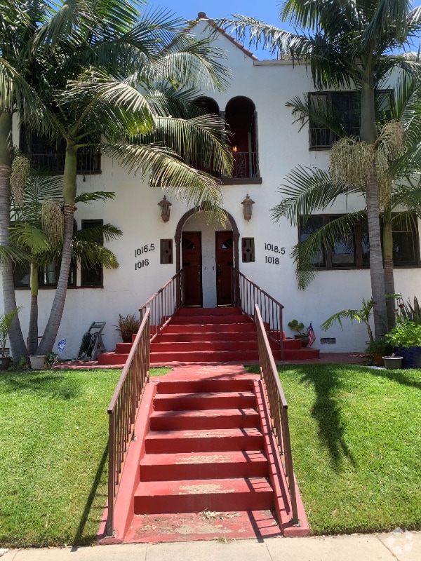 Building Photo - 1016 S Orange Dr Unit 1016 Rental